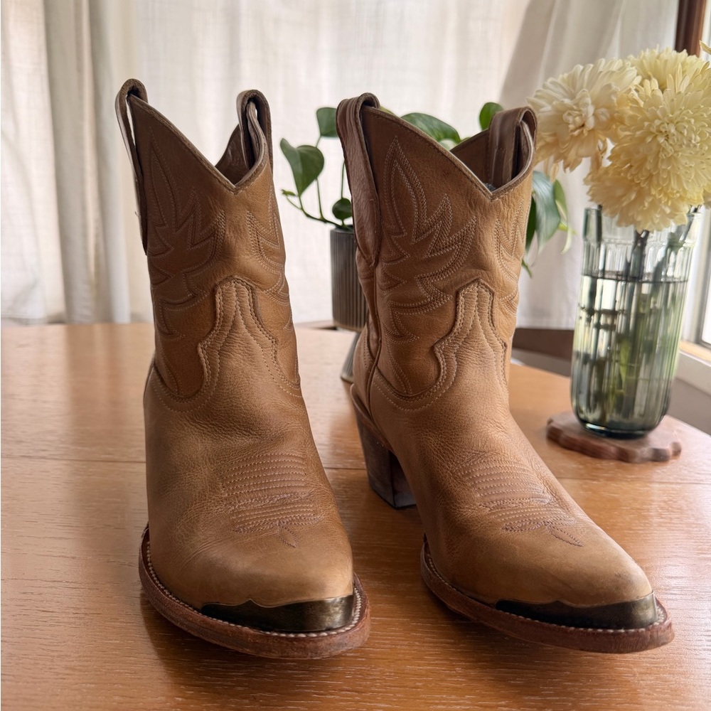 Idyllwind Tan Leather Ankle Booties - Picture 4 of 5